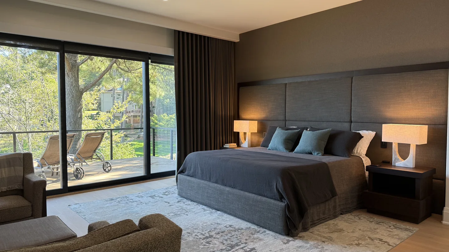 Master Bedroom Suite & Waterfront Veranda